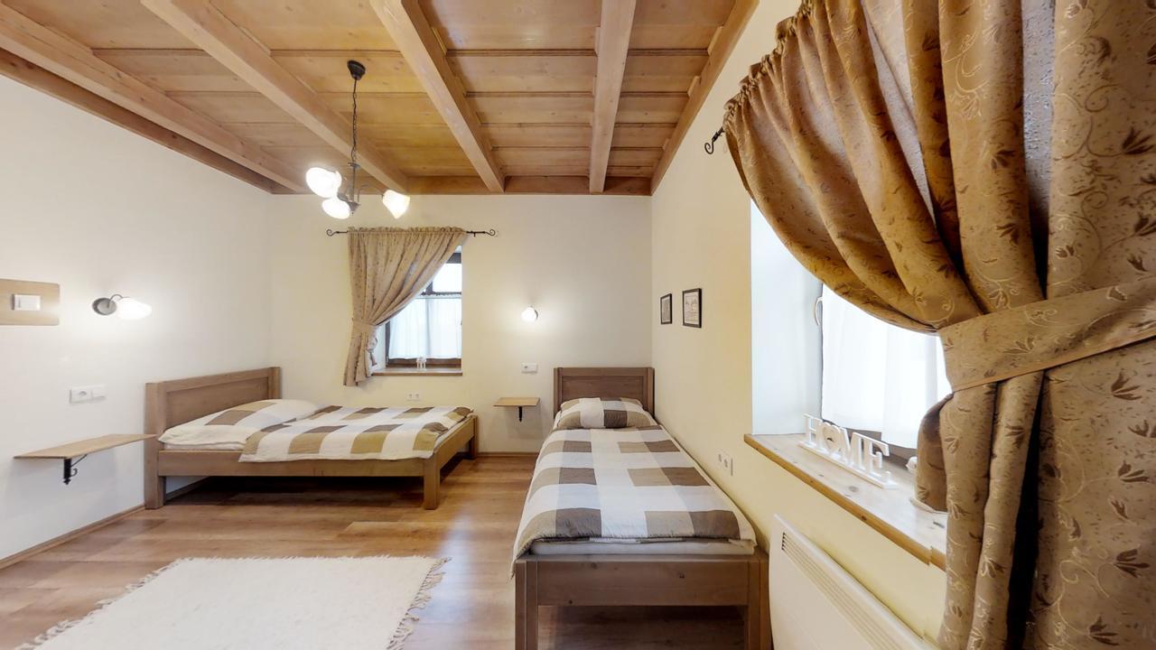 Toth Vendeghaz Es Apartmanhaz Ujfeherto エクステリア 写真