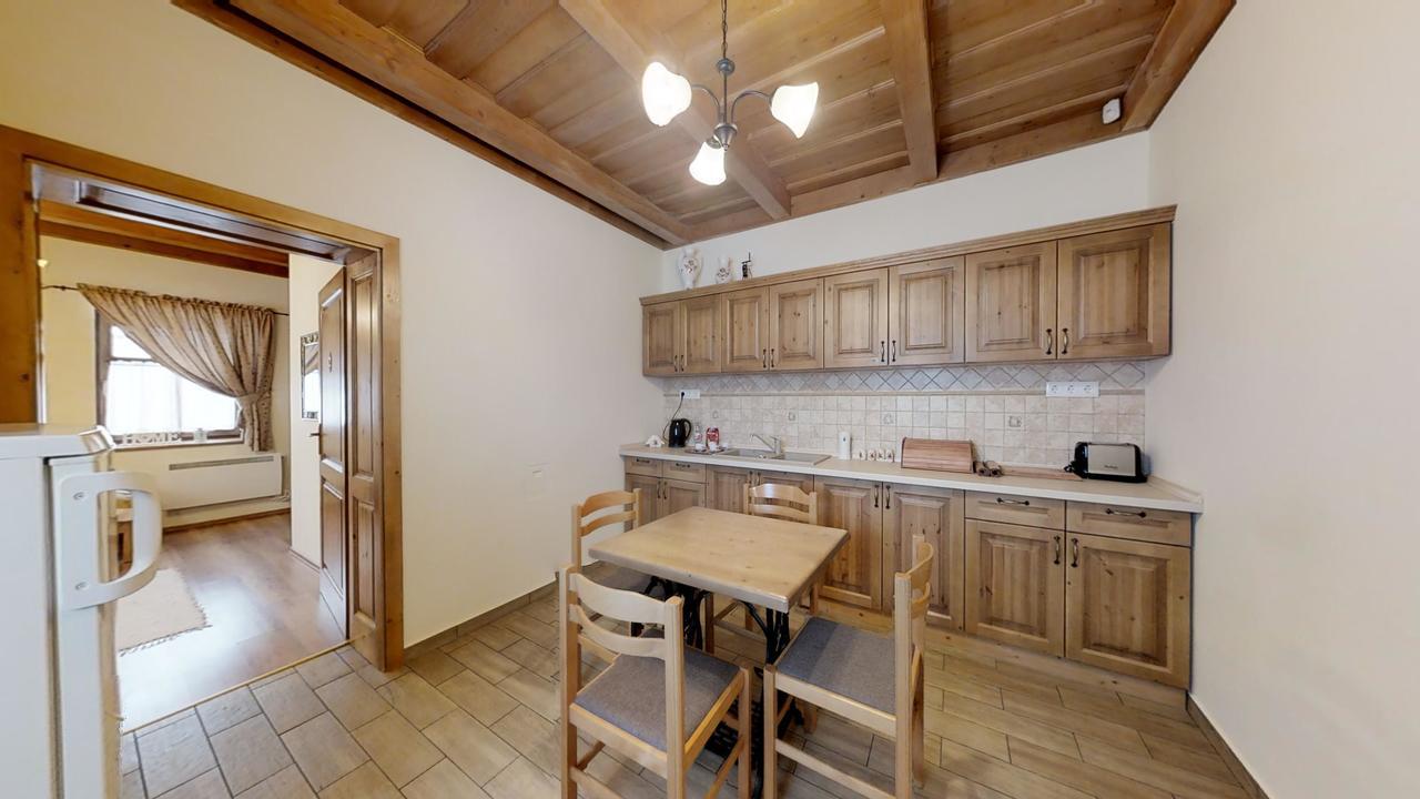 Toth Vendeghaz Es Apartmanhaz Ujfeherto エクステリア 写真